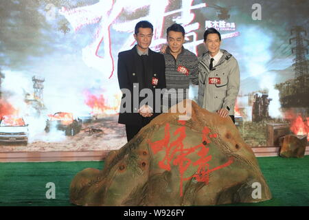 (De gauche) Hong Kong l'acteur Louis Koo, Hong Kong l'acteur Sean Lau et Hong Kong acteur Nick Cheung poser lors de la première de leur film, la Sto blanc Banque D'Images