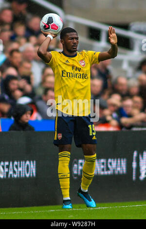 11 août 2019, St James Park, Newcastle upon Tyne, Angleterre ; football Premier League, Newcastle contre Arsenal : Ainsley Maitland-Niles (15) au cours de l'arsenal de crédit : Craig Milner/News Images images Ligue de football anglais sont soumis à licence DataCo Banque D'Images