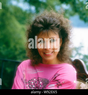 Porträt der Britischen-Schlagersängerin deusch, Ireen Sheer ca. 1988. Portrait de la chanteuse pop anglo-allemande, Ireen Sheer ca. 1988. Banque D'Images