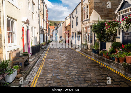 06/08/2019 Staithes, North Yorkshire, uk Staithes est un village de bord de mer dans le quartier de Scarborough, North Yorkshire, Angleterre. Easington et Bec Roxby Banque D'Images