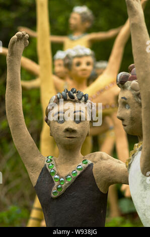 Les sculptures de l'artiste autodidacte Veijo Ronkkonen 1944-2010 (Finlande) - 11 mai 2016 : Patsaspuisto (forêt Mystique) Banque D'Images