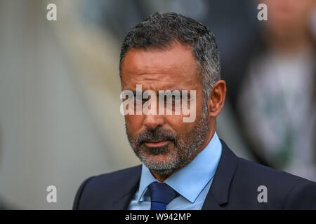 10 août 2019 , KCOM Stadium, Hull, Angleterre ; Sky Bet Championship, Hull City vs lecture ; Jose Gomes manager de la lecture avant le match Crédit : Craig Milner/News Images images Ligue de football anglais sont soumis à licence DataCo Banque D'Images