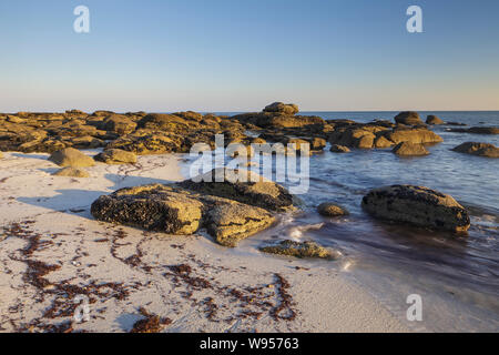 La plage de Beg Meil en Bretagne, France. Banque D'Images