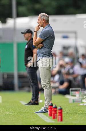 Mannheim, Deutschland. Août 11, 2019. coach Dja HUETTER (hôtel survienne quelque ) (F) déçu DFB Pokal Football, 1er tour, le Waldhof Mannheim (MA) - l'Eintracht Francfort (F), le 08/11/2019 à Mannheim (Allemagne). # #  DFL règlement interdit toute utilisation des photographies comme des séquences d'images et/ou quasi-vidéo # # #  utilisée dans le monde entier : dpa Crédit/Alamy Live News Banque D'Images