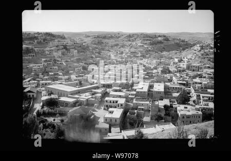Amman. 24e anniversaire de la révolte arabe sous le Roi Hussein & Laurent, le 11 septembre 1940, célébration. Vue de la ville, section culturelle montrant la mosquée, voir de plus près Banque D'Images