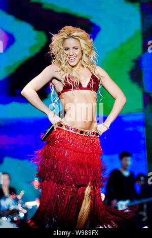 Shakira Mebarak pop star colombienne Ripoll effectue au cours d'un gala du Nouvel An à Shanghai, Chine de l'est de la province de Jiangsu, le 31 décembre 2010. Banque D'Images