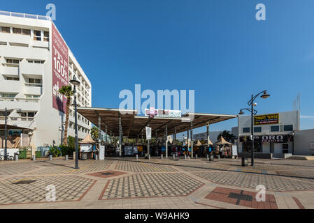 Eilat, Israël - le 7 novembre 2017 : promenade centrale et marché couvert (à Eilat Eilat Bazar) - célèbre station de divertissement et ville d'Israël et la mi Banque D'Images