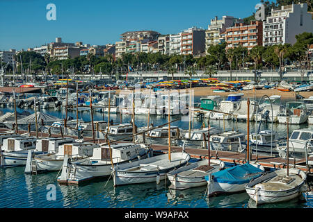 Bateaux de pêche PORT DE PLAISANCE DE BLANES COSTA BRAVA Gérone Catalogne Espagne Banque D'Images