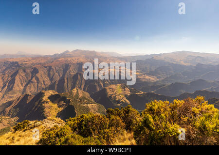 Un paysage extraordinaire dans les montagnes simien, l'Éthiopie. Banque D'Images