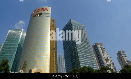 --FILE--(de gauche) Vue de Mirae Asset Tower, Tour Aurora, Jinmao Tower, Tour de Citi et Tomson Riviera appartement de luxe dans le projet Fina Lujiazui Banque D'Images