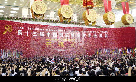 Vue de la cérémonie d'ouverture de la 13e Foire internationale de Chine pour l'investissement et du Commerce à Xiamen, ville du sud-est de la province de Fujian, Chine Mardi, Banque D'Images