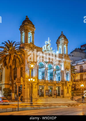 Algérie, Oran city , Premier de novembre Square, théâtre régional et l'Opéra Banque D'Images