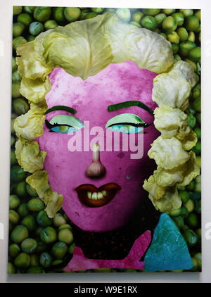 Un légume-réplique du célèbre tableau Marilyn Monroe par Andy Warhol est vu au cours de la Musée de légumes, une exposition de l'artiste chinoise Ju Banque D'Images