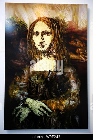 Un légume-réplique du célèbre tableau La Joconde de Léonard de Vinci est visible pendant le règne végétal Museum, une exposition de l'artiste chinoise Banque D'Images
