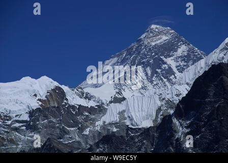 L'image de fichier en date du 24/09/2007 du sommet de l'Everest au Népal. Le 29 mai est la date anniversaire de la première ascension de la montagne par un British Banque D'Images