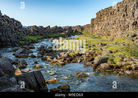 En aval d'Oxararfoss, le Parc National de Thingvellir, Islande Banque D'Images