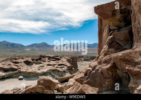 Yerbas Buenas : Pétroglyphes anciens pétroglyphes sur les rochers à San Pedro de Atacama, Désert d'Atacama, Chili, Amérique du Sud Banque D'Images