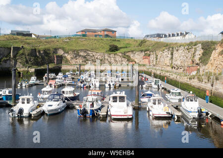 Bateaux amarrés à Seaham Marina, Co Durham, England, UK Banque D'Images