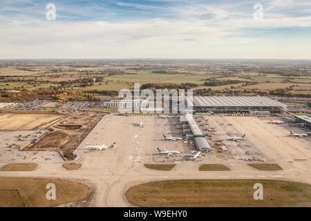 Vue aérienne de l'aéroport de Stansted à la Grande-Bretagne. Banque D'Images