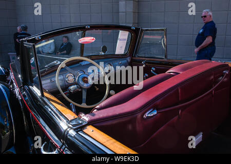 Sotheby's (anciennement RM RM Auctions) 1938 Packard Twelve Convertable Sedan Banque D'Images