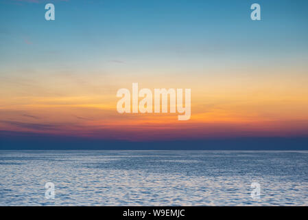 L'exposition longue et vibrante fond coucher de soleil Banque D'Images