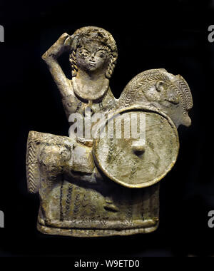Cavalier cavalière avec une arme d'un bouclier 4ème - 5ème siècle la Syrie République, persan, Perse, terre cuite peinte Banque D'Images