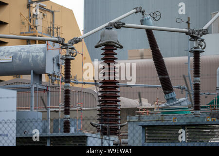 Photo datée du 10 août montre peu de Barford Power Station dans le Bedfordshire, le samedi matin.Il a été signalé qu'il était l'un des deux pouvoirs d'affectation à l'échec le vendredi a entraîné un bouleversement dans le pays. National Grid a déclaré que la panne a été causée par des problèmes avec deux générateurs de courant et le problème a été réglé rapidement. Régulateur Ofgem mais a dit qu'il a demandé un rapport détaillé "urgents" pour découvrir ce qui s'est passé et il pourrait prendre des mesures d'exécution, y compris une amende. La panne s'est produit à environ 17:00 CEST le vendredi après-midi, National Grid a dit, avec des pertes de l'ac Banque D'Images