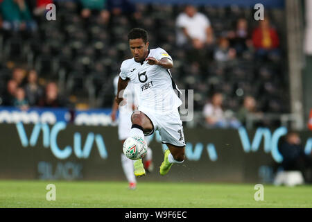 Swansea, Royaume-Uni. Août 13, 2019. Wayne Routledge de Swansea City en action. Carabao tasse tasse EFL, 1er tour, match Swansea City v Northampton Town au Liberty Stadium de Swansea, Pays de Galles du Sud le mardi 13 août 2019. Cette image ne peut être utilisé qu'à des fins rédactionnelles. Usage éditorial uniquement, licence requise pour un usage commercial. Aucune utilisation de pari, de jeux ou d'un seul club/ligue/dvd publications. Photos par Andrew Andrew/Verger Verger la photographie de sport/Alamy live news Crédit : Andrew Orchard la photographie de sport/Alamy Live News Banque D'Images