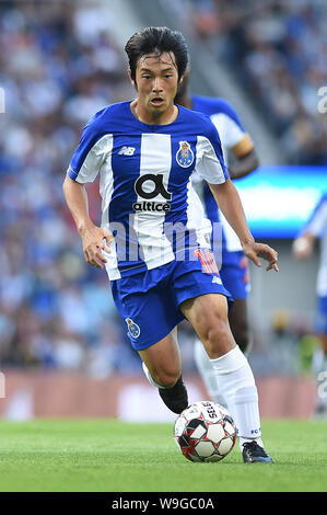 Porto, Portugal. Août 13, 2019. Shoya Nakajima (Porto), le 13 août 2019 - Football : Ligue des Champions troisième tour de qualification 2e match aller entre FC Porto 2-3 FC Krasnodar à Estadio do Dragao à Porto, Portugal. Credit : Itaru Chiba/AFLO/Alamy Live News Banque D'Images