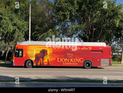 Los Angeles, Californie, USA 13 Août 2019 Une vue générale de l'atmosphère du Disney's 'The Lion King' Bus sur 13 août 2019 à Los Angeles, Californie, USA. Photo de Barry King/Alamy Stock Photo Banque D'Images