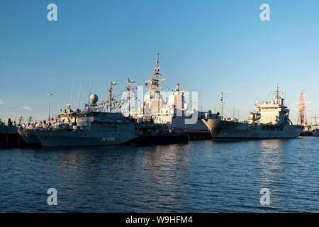 KIEL, ALLEMAGNE - 22 juin 2019 : Au cours de la Kieler Woche 2019 la base navale de Kiel a organisé une expédition dans l'Tirpitzhafen . Titre d'editoria Banque D'Images