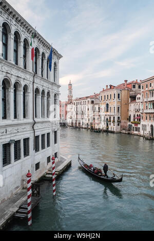 Palazzo dei Camerlenghi sur la Gran Canale, Venise Banque D'Images