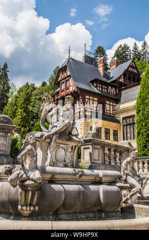 Château de Peles en Transylvanie en Europe de l'Est Roumanie Banque D'Images