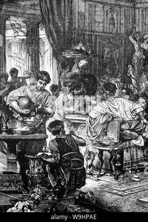 Un banquet romain du 1er siècle de notre ère dans la salle à manger, également appelé "triclinium" dans la maison de riches Romains appelé 'Domus'. Début dans la soirée, il y avait plusieurs cours qui pourraient inclure le fromage et de la salade en entrée, avec beaucoup de viande ou de poisson et fruits de mer comme le plat principal. Le repas sera accompagné de garum, une sauce de poisson populaires que les Romains aimaient à mettre sur tout - ainsi que le vin frelaté. Le dessert était généralement de fruits avec du miel. Un banquet romain a été conçu pour impressionner les clients, donc c'était accompagnée par de la musique, des acrobates, des danseurs, ou des récitals de poésie. Banque D'Images