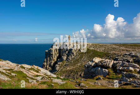 Camaret-sur-mer, la pointe de Pen-Hir, le monument aux Bretons de la France Libre, presqu'île de Crozon, Finistère, Bretagne, France ministère Banque D'Images