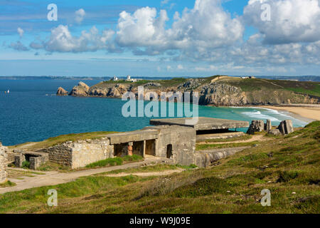 Camaret-sur-mer, Allemand Seconde Guerre mondiale, des bunkers à la pointe de Pen-Hir, département du Finistère, Bretagne, France Banque D'Images
