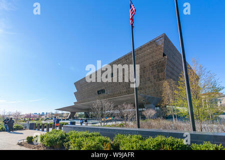 Le Musée National de l'histoire africaine américaine et de la Culture au printemps, Washington D.C., Etats-Unis d'Amérique, Amérique du Nord Banque D'Images