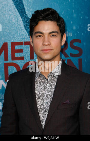 Los Angeles, CA - AUG 13 : Davi Santos assiste à la première de Los Angeles '47 mètres plus bas : Uncaged' du Regal Village Theatre le 13 août 2019 à Los Angeles, CA. Credit : CraSH/imageSPACE/MediaPunch Banque D'Images