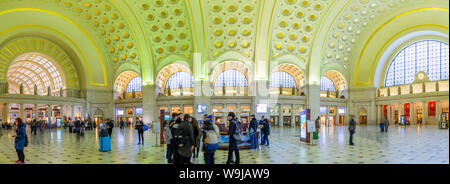 Vue de l'intérieur de la gare Union, Washington D.C., Etats-Unis d'Amérique, Amérique du Nord Banque D'Images