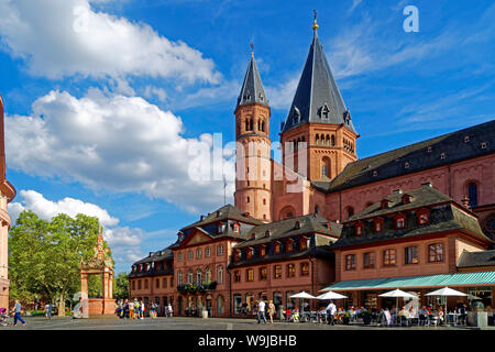 Historischer Marktplatz, Renaissance-Marktbrunnen, Hoher Dom Sankt Martin, Mainzer Dom Banque D'Images