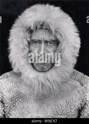 ROBERT PEARY (1856-1920) Explorateur de l'Arctique américain photographié par lui-même au cap Sheridan en 1909 Banque D'Images