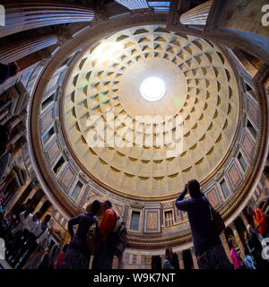 L'intérieur, Panthéon, Rome, Latium, Italie, Europe Banque D'Images