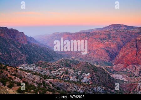 Wadi Dana, réserve naturelle de Dana, en Jordanie, Moyen-Orient Banque D'Images