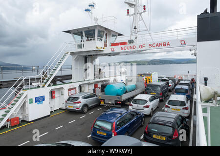 Le son de Scarba traversée en ferry entre McInroy's Point et les chasseurs Quay, Dunoon Banque D'Images