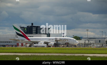 Glasgow, Royaume-Uni. 4 juin 2019. Unis Airbus A380 Super Jumbo vu à Glasgow au départ de Dubaï. Crédit : Colin Fisher/CDFIMAGES.COM Banque D'Images