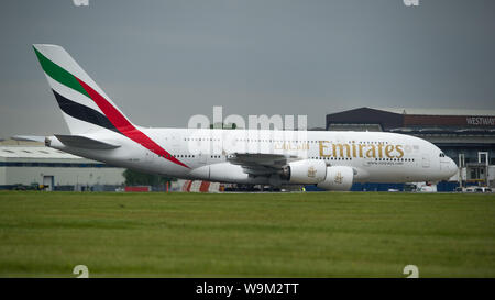 Glasgow, Royaume-Uni. 4 juin 2019. Unis Airbus A380 Super Jumbo vu à Glasgow au départ de Dubaï. Crédit : Colin Fisher/CDFIMAGES.COM Banque D'Images