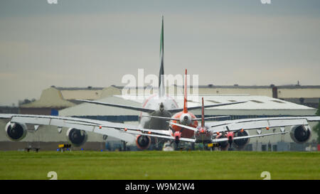 Glasgow, Royaume-Uni. 4 juin 2019. Unis Airbus A380 Super Jumbo vu à Glasgow au départ de Dubaï. Crédit : Colin Fisher/CDFIMAGES.COM Banque D'Images