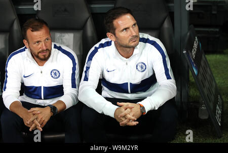 Gestionnaire de Chelsea Frank Lampard (à droite) au cours de la Super Coupe de l'UEFA Finale à Besiktas, Istanbul Park. Banque D'Images