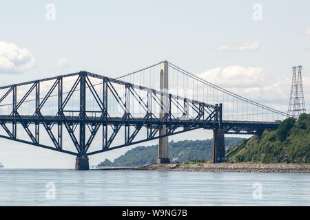 Des ponts entre Québec et Lévis Banque D'Images
