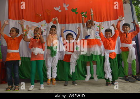 La ville d'Ajmer, Inde. 14Th Aug 2019. Commémorations de l'indépendance dans Ajmer le 14 août 2019, que l'Inde se prépare à célébrer son 73e anniversaire de l'indépendance de l'autorité britannique le 15 août, Ajmer, Rajasthan, indiaIndependence dans Ajmer fête le 14 août 2019, que l'Inde se prépare à célébrer son 73e anniversaire de l'indépendance de l'autorité britannique le 15 août, Ajmer, Rajasthan, Inde (Photo de Shaukat Ahmed/Pacific Press) Credit : Pacific Press Agency/Alamy Live News Banque D'Images